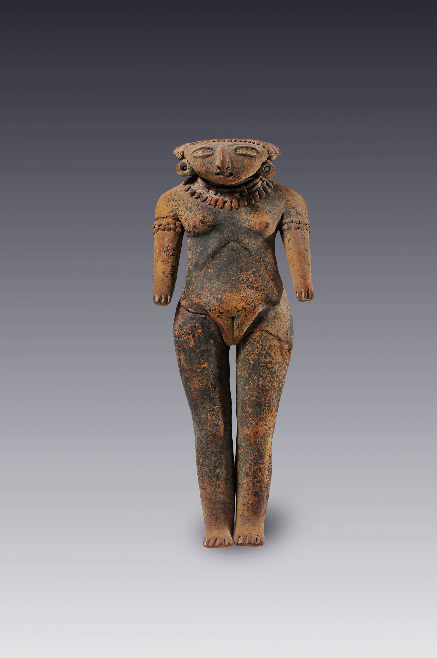 Desnudo femenino con ornamentos | El México antiguo. Salas de Arte Prehispánico | Museo Amparo, Puebla