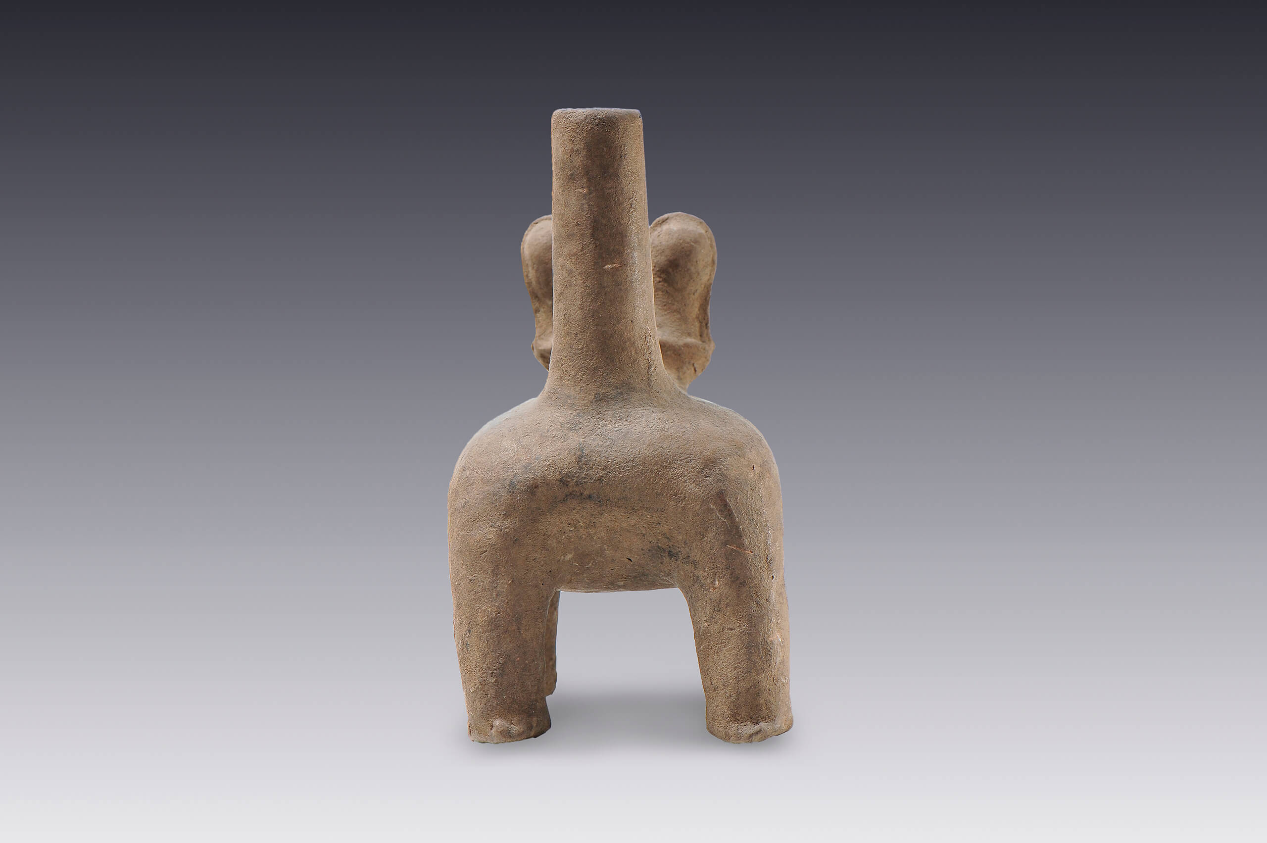 Vasijas-efigie silbadoras de caninos humanizados | El México antiguo. Salas de Arte Prehispánico | Museo Amparo, Puebla
