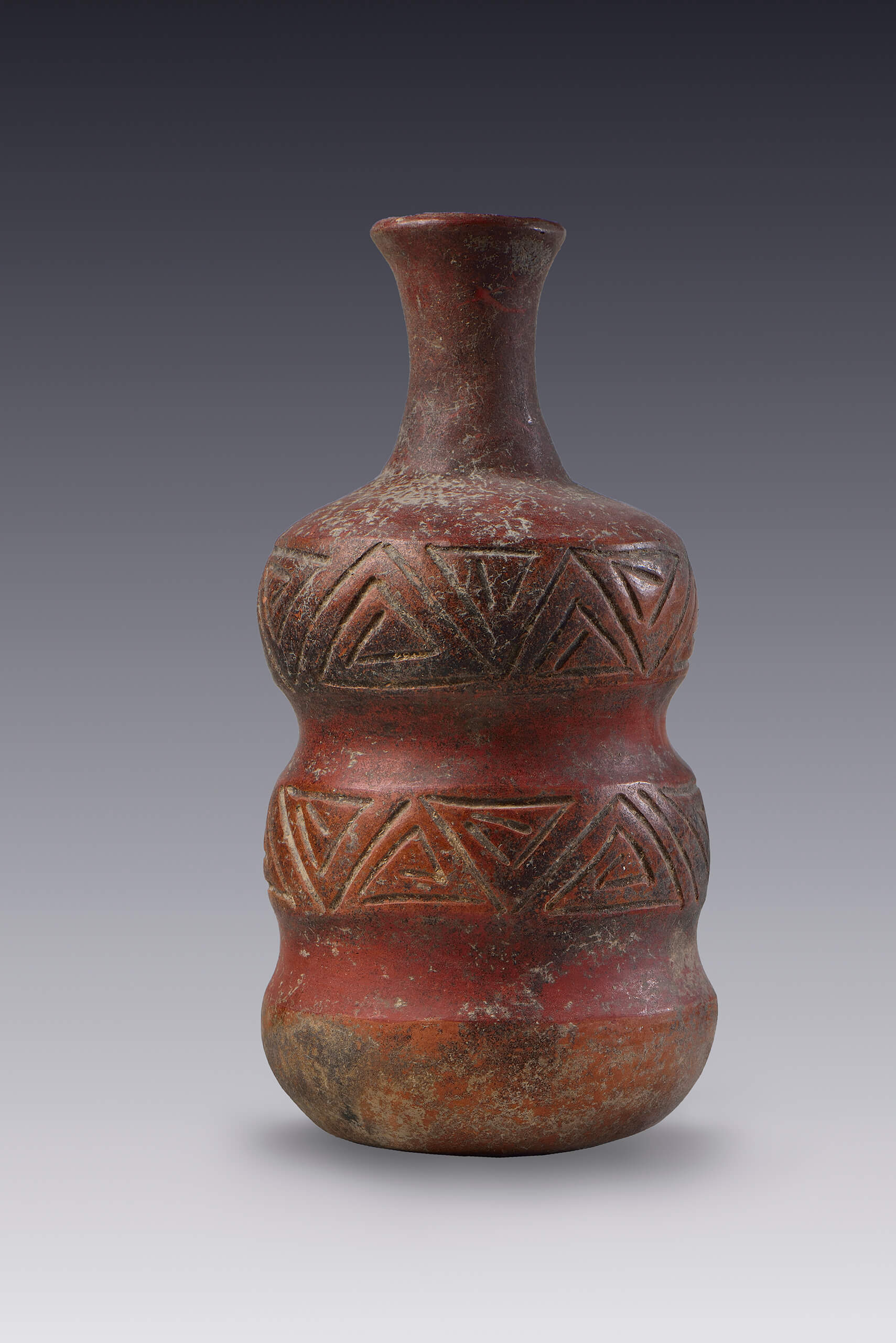 Botellón de triple cuerpo globular | El México antiguo. Salas de Arte Prehispánico | Museo Amparo, Puebla
