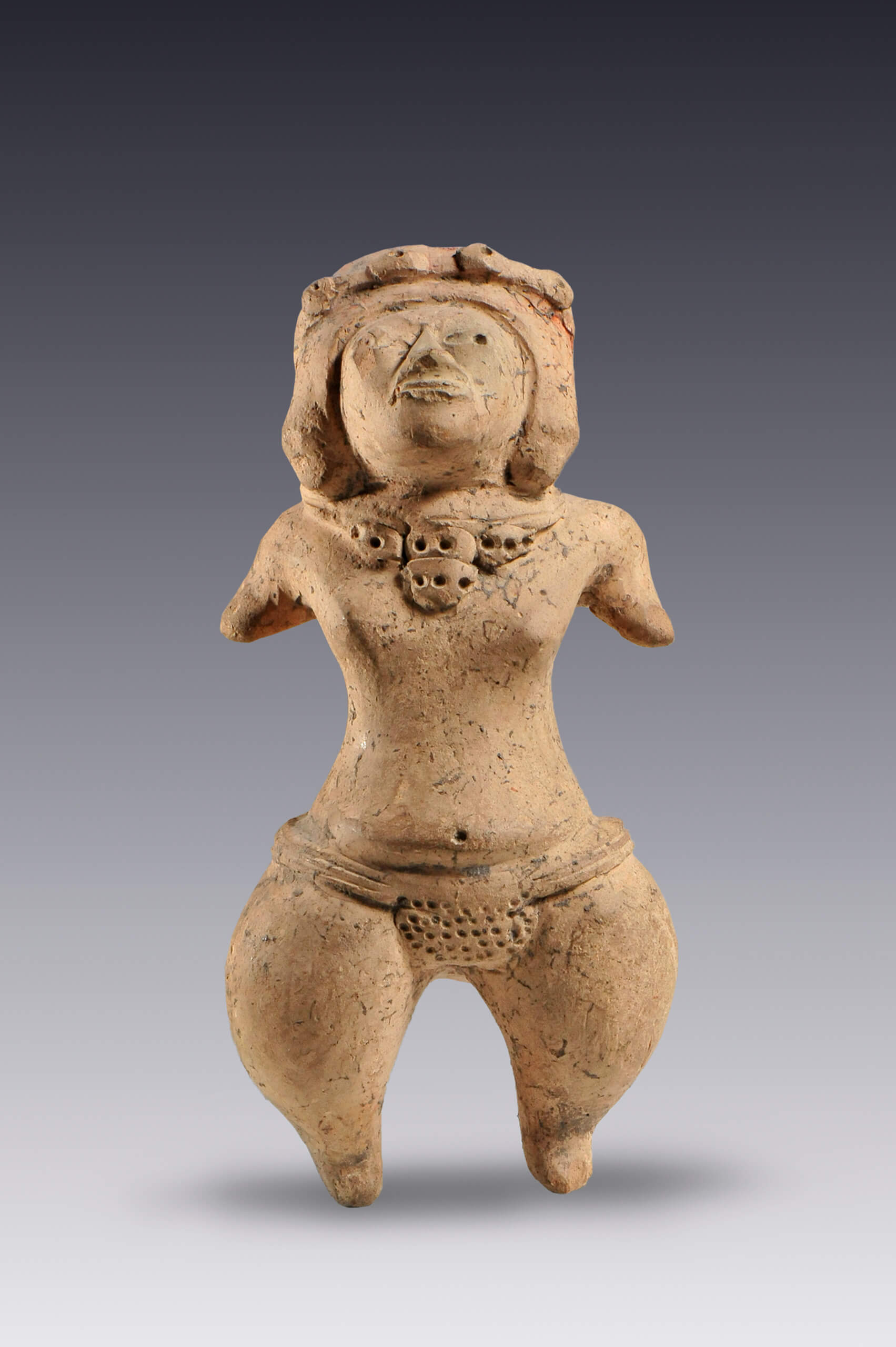 Mujer de pie con braguero | El tiempo en las cosas II. Salas de Arte Contemporáneo | Museo Amparo, Puebla