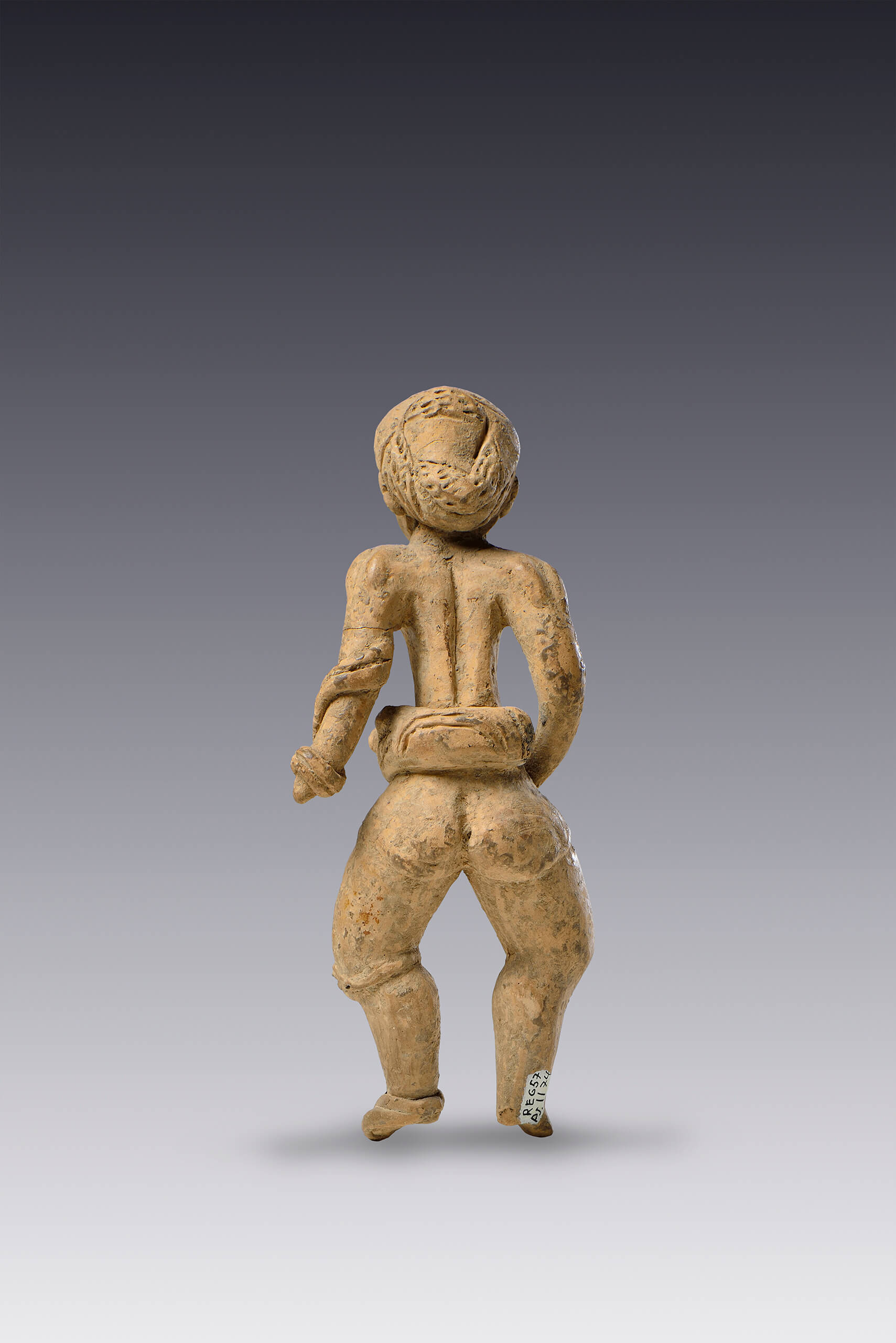 Jugador de pelota con yugo ornamentado | El México antiguo. Salas de Arte Prehispánico | Museo Amparo, Puebla