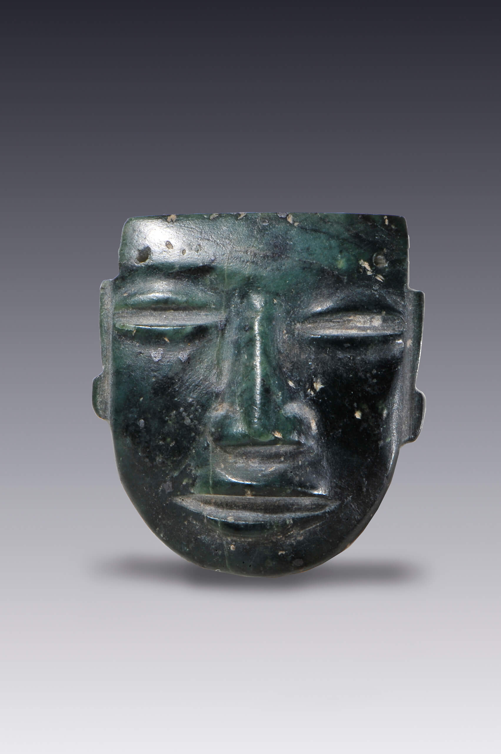 Pendiente en forma de rostro | El México antiguo. Salas de Arte Prehispánico | Museo Amparo, Puebla