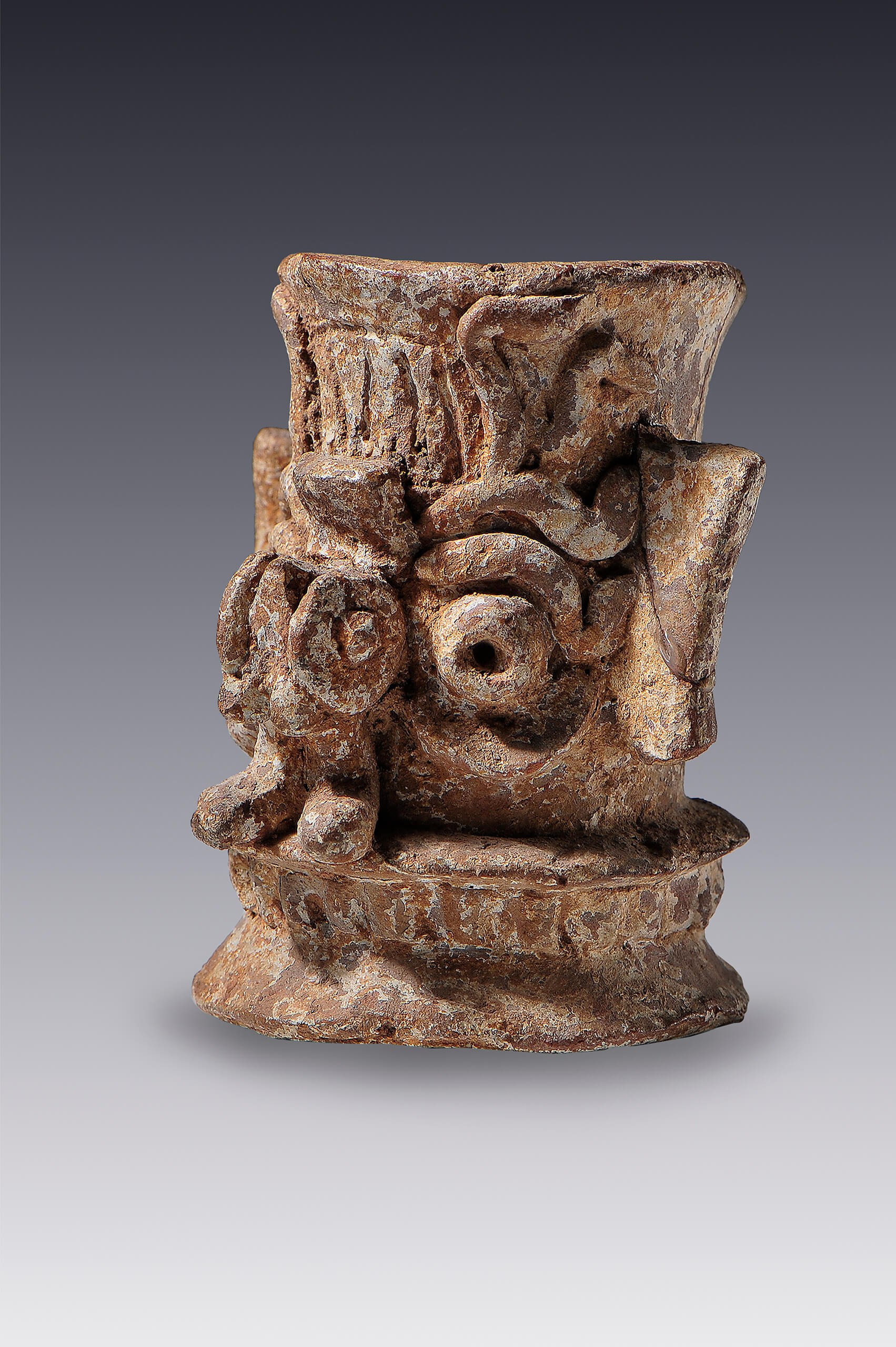 Vasija del dios de la lluvia | El tiempo en las cosas. Salas de Arte Contemporáneo | Museo Amparo, Puebla