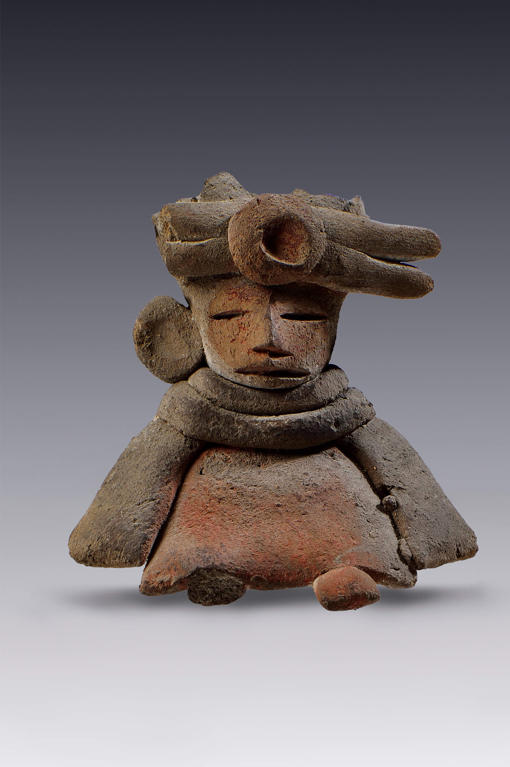 Nobleza teotihuacana. Personaje con tocado, orejeras y collar | El México antiguo. Salas de Arte Prehispánico | Museo Amparo, Puebla