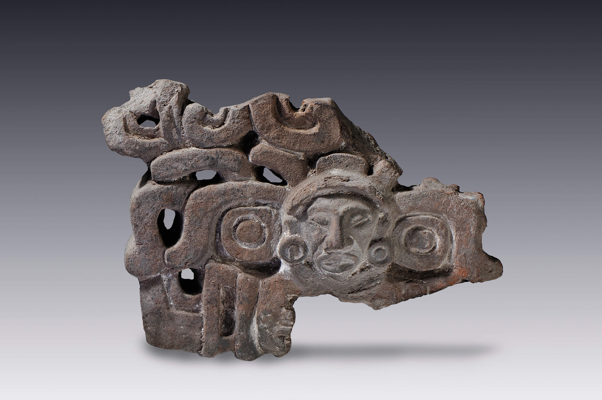 Fragmento de escultura de barro | El México antiguo. Salas de Arte Prehispánico | Museo Amparo, Puebla