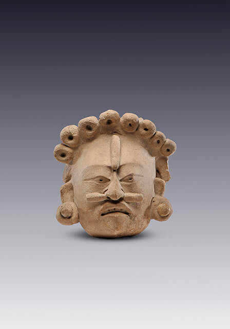 Cabeza de personaje modelada en barro | El México antiguo. Salas de Arte Prehispánico | Museo Amparo, Puebla