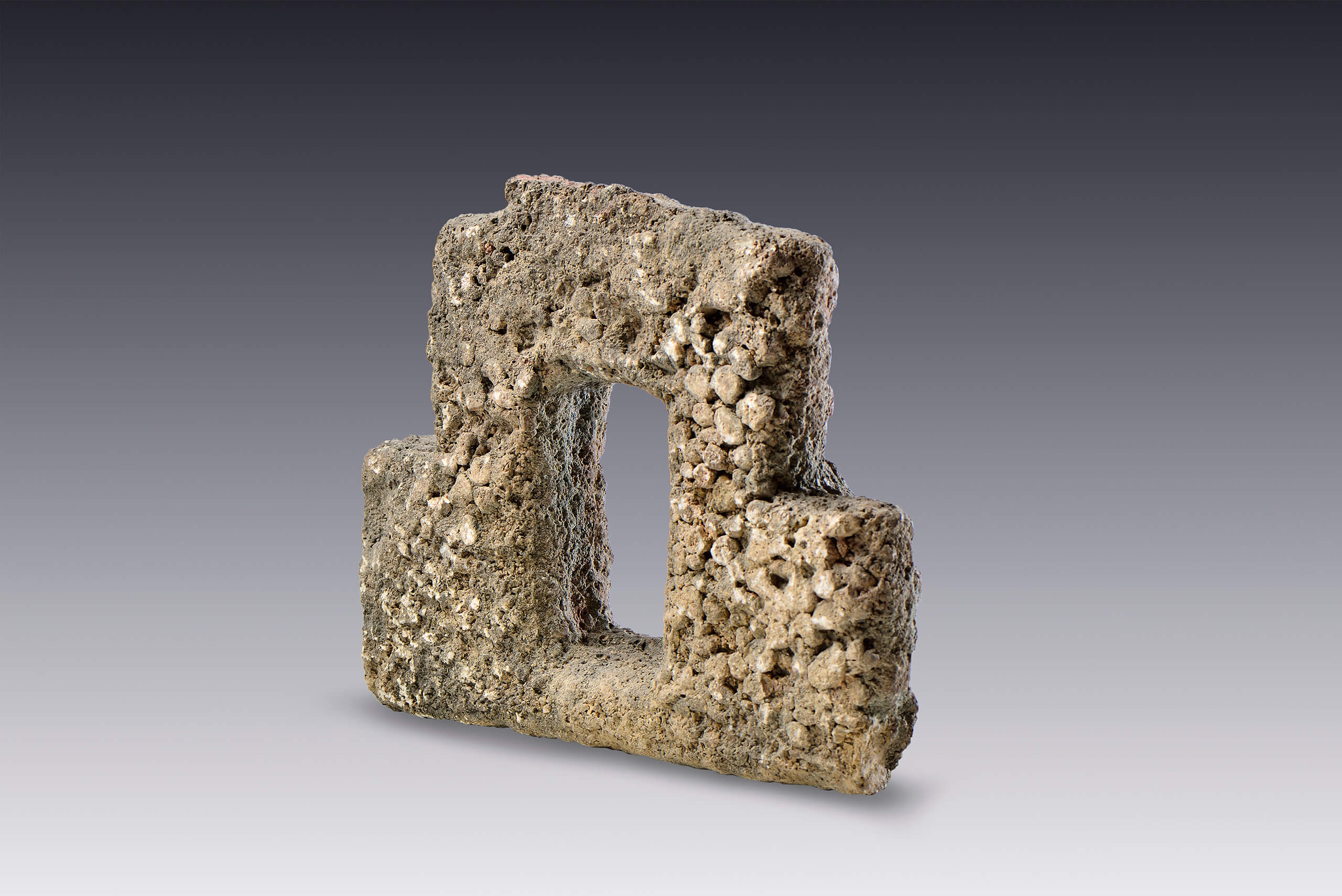 Fragmento de una almena | El México antiguo. Salas de Arte Prehispánico | Museo Amparo, Puebla