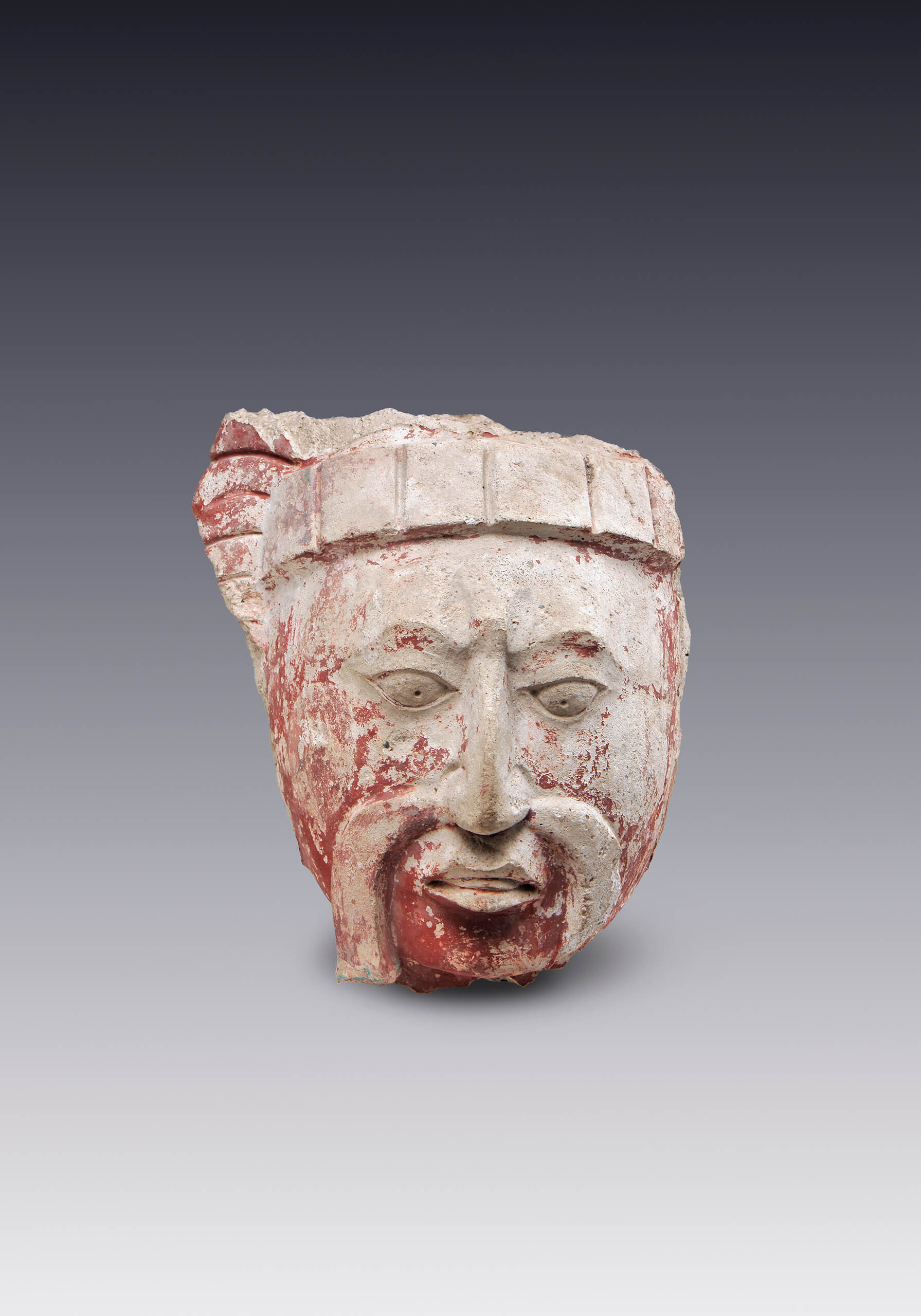Cabeza, vista frontal | El México antiguo. Salas de Arte Prehispánico | Museo Amparo, Puebla