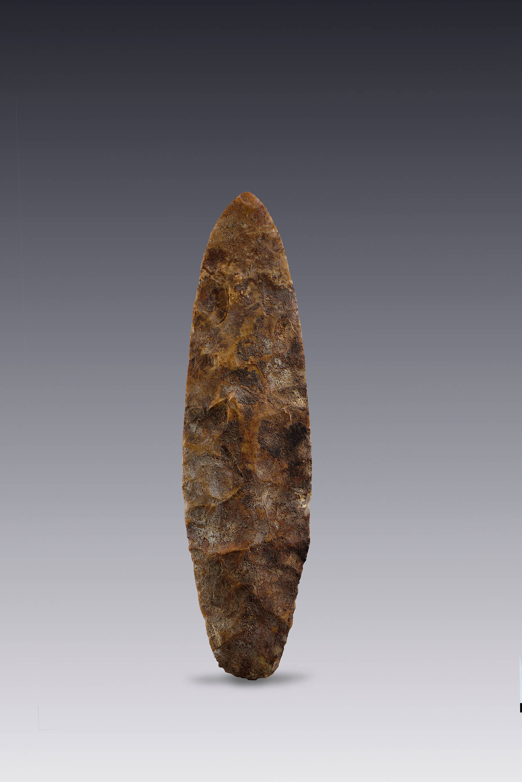 Cuchillo de pedernal | El México antiguo. Salas de Arte Prehispánico | Museo Amparo, Puebla