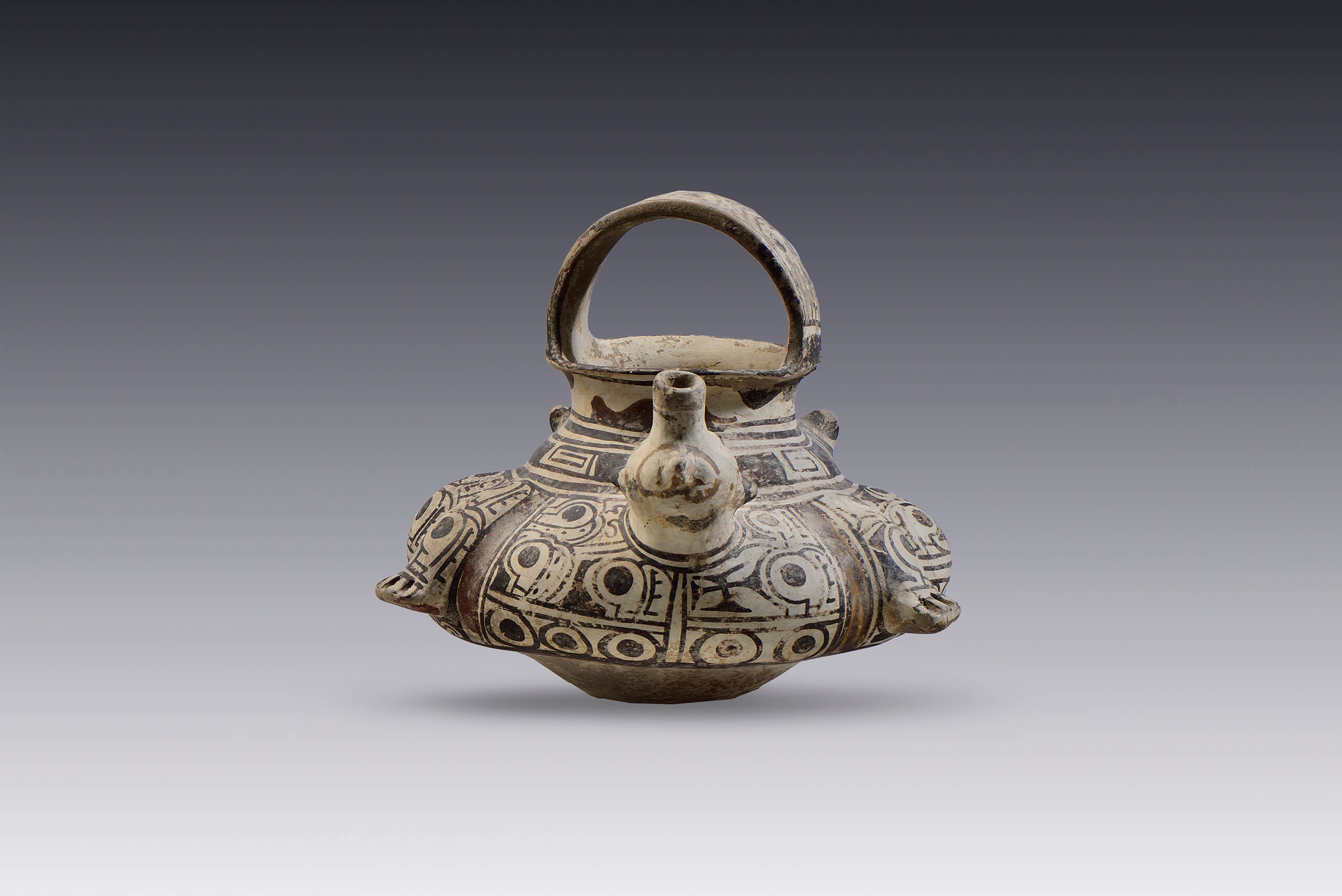 Olla globular con asa y vertedera | El México antiguo. Salas de Arte Prehispánico | Museo Amparo, Puebla