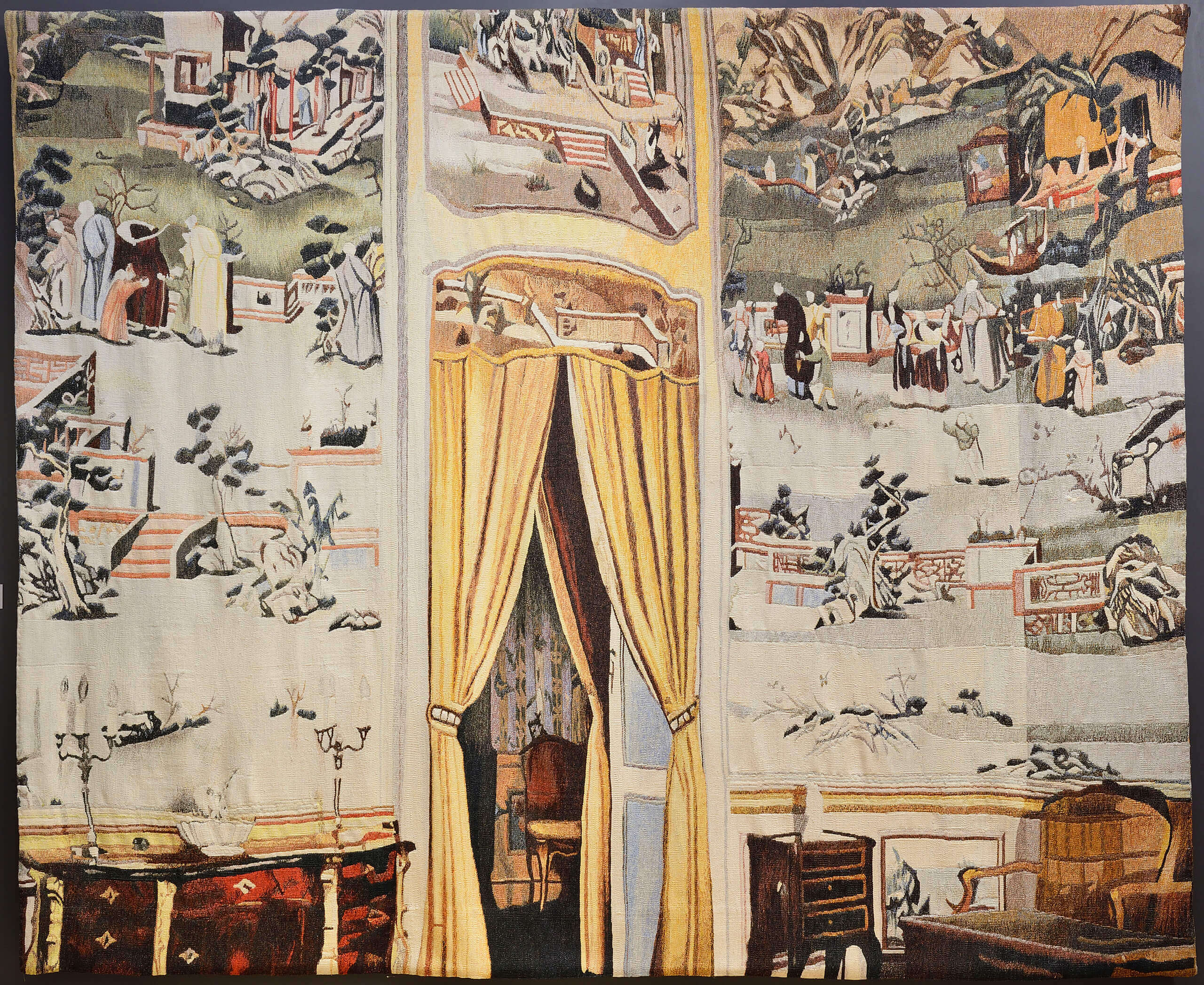 Interior con tapiz chinesco | Nacido en casa. Devenires y porvenires del oficio de la tapicería alto liso en Jalisco, 1968-2018 | Museo Amparo, Puebla
