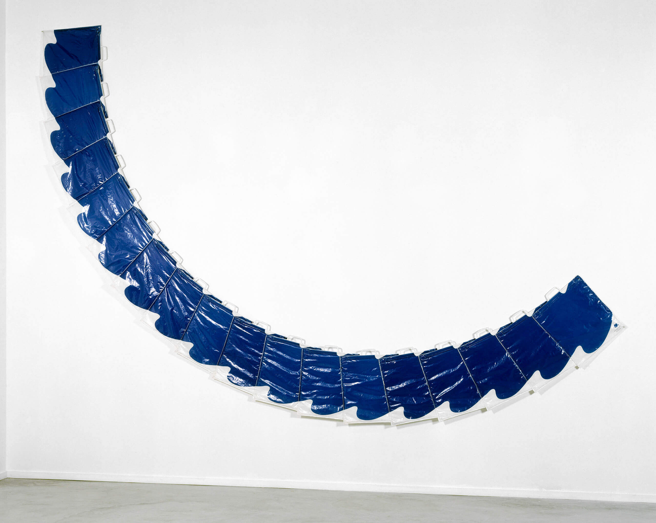 Azuis [Azules] | Portadores de sentido. Arte contemporáneo en la Colección Patricia Phelps de Cisneros | Museo Amparo, Puebla