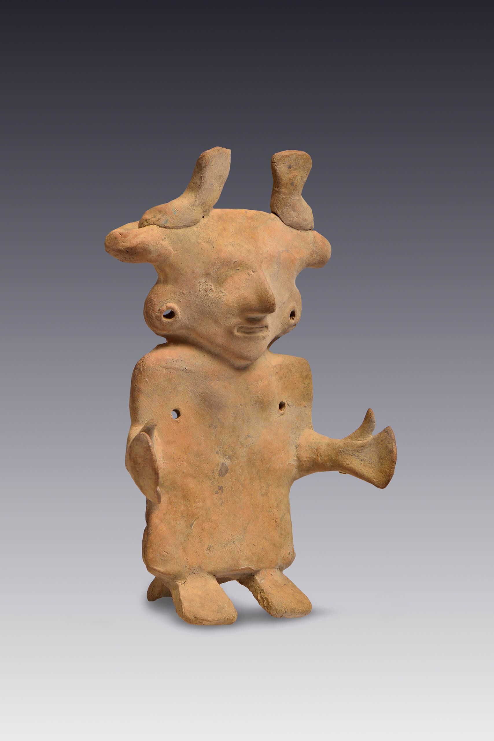 Figurilla femenina tipo galleta sin decoración | El México antiguo. Salas de Arte Prehispánico | Museo Amparo, Puebla