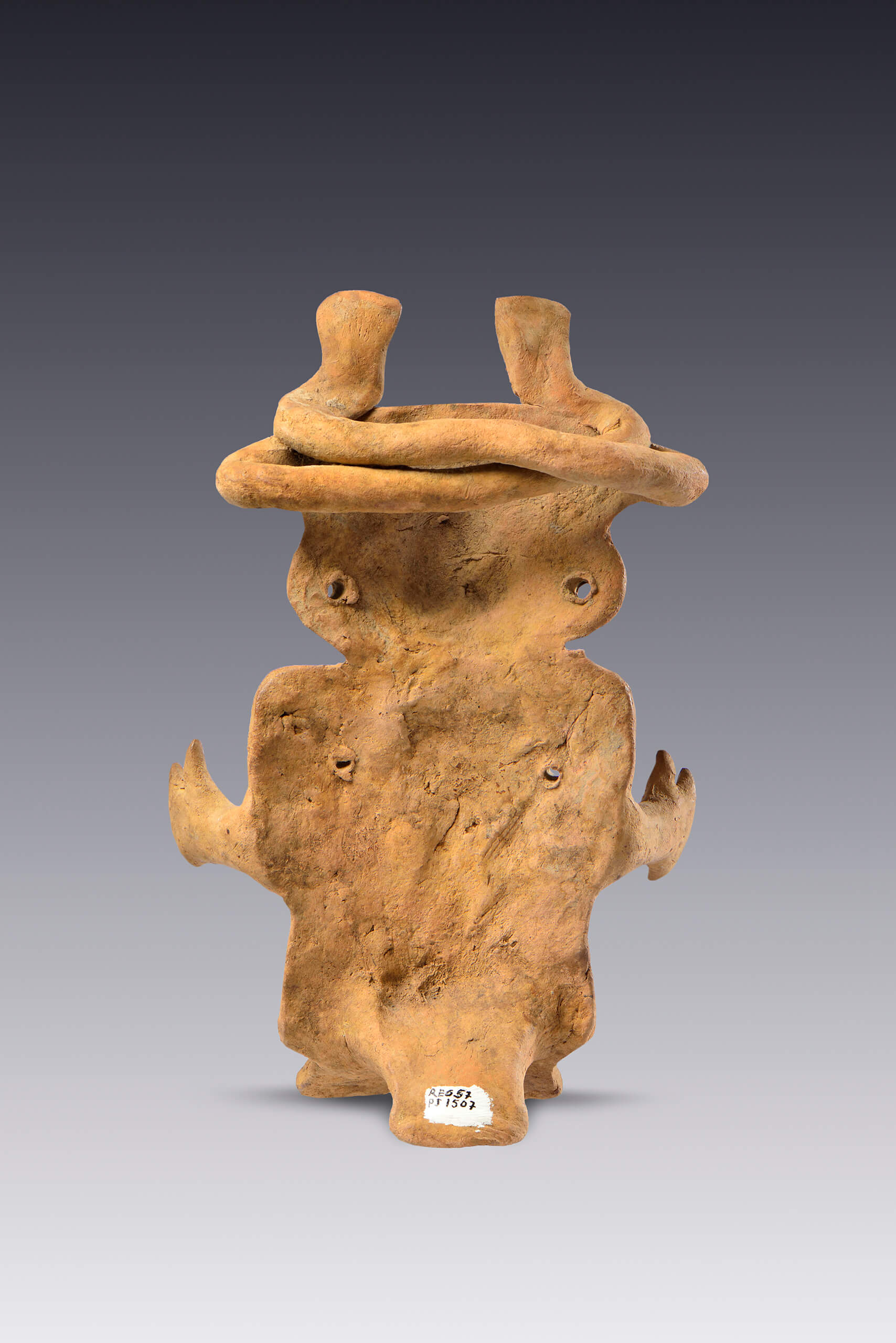Figurilla femenina tipo galleta sin decoración | El México antiguo. Salas de Arte Prehispánico | Museo Amparo, Puebla