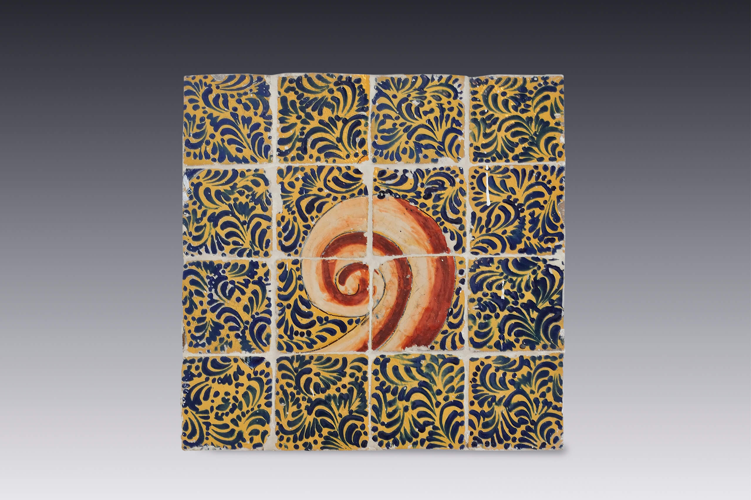 Panel de azulejos con motivo de caracol | Salas de Arte Virreinal y Siglo XIX | Museo Amparo, Puebla