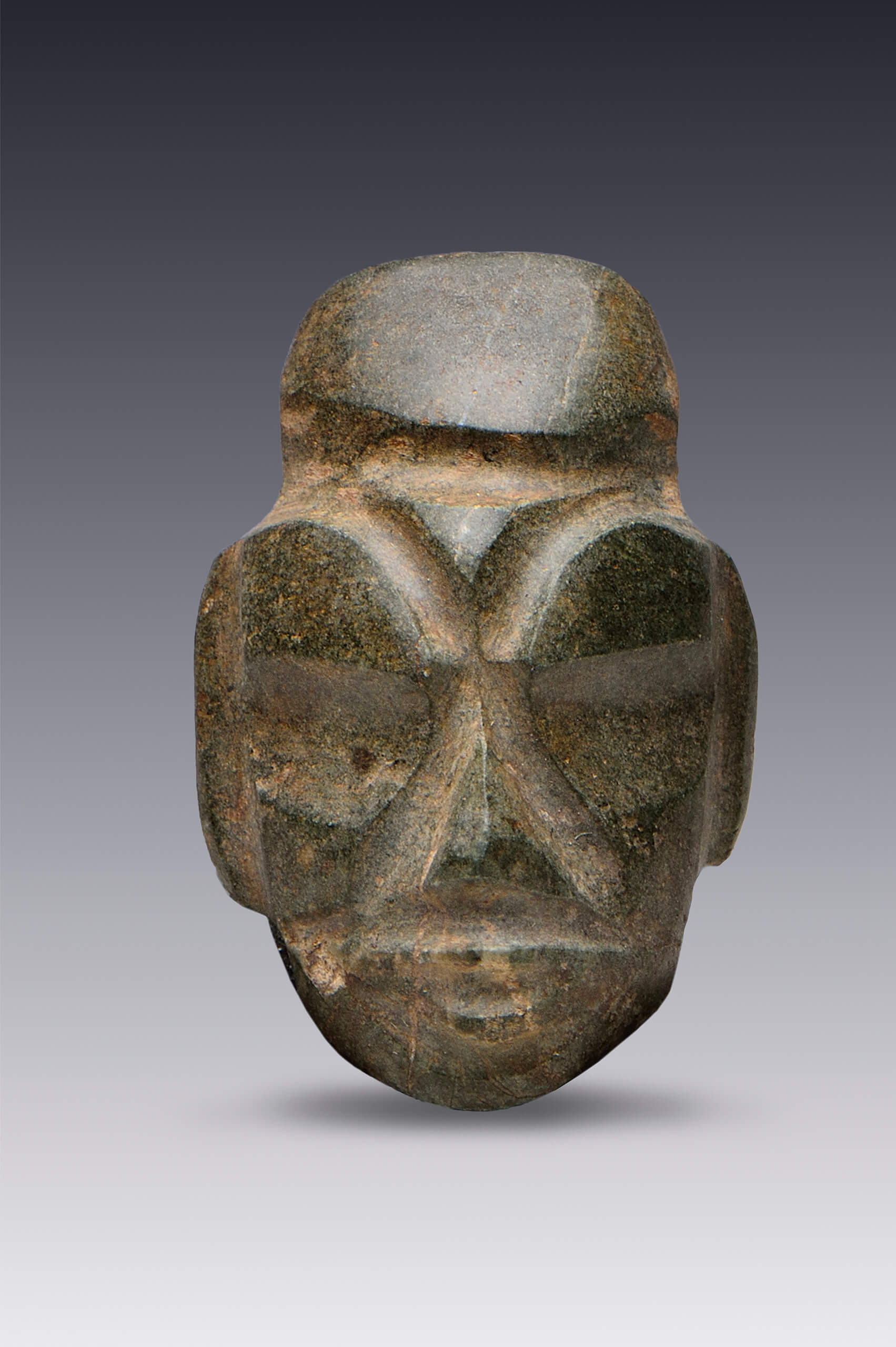 Colgante con forma de cabeza | El México antiguo. Salas de Arte Prehispánico | Museo Amparo, Puebla