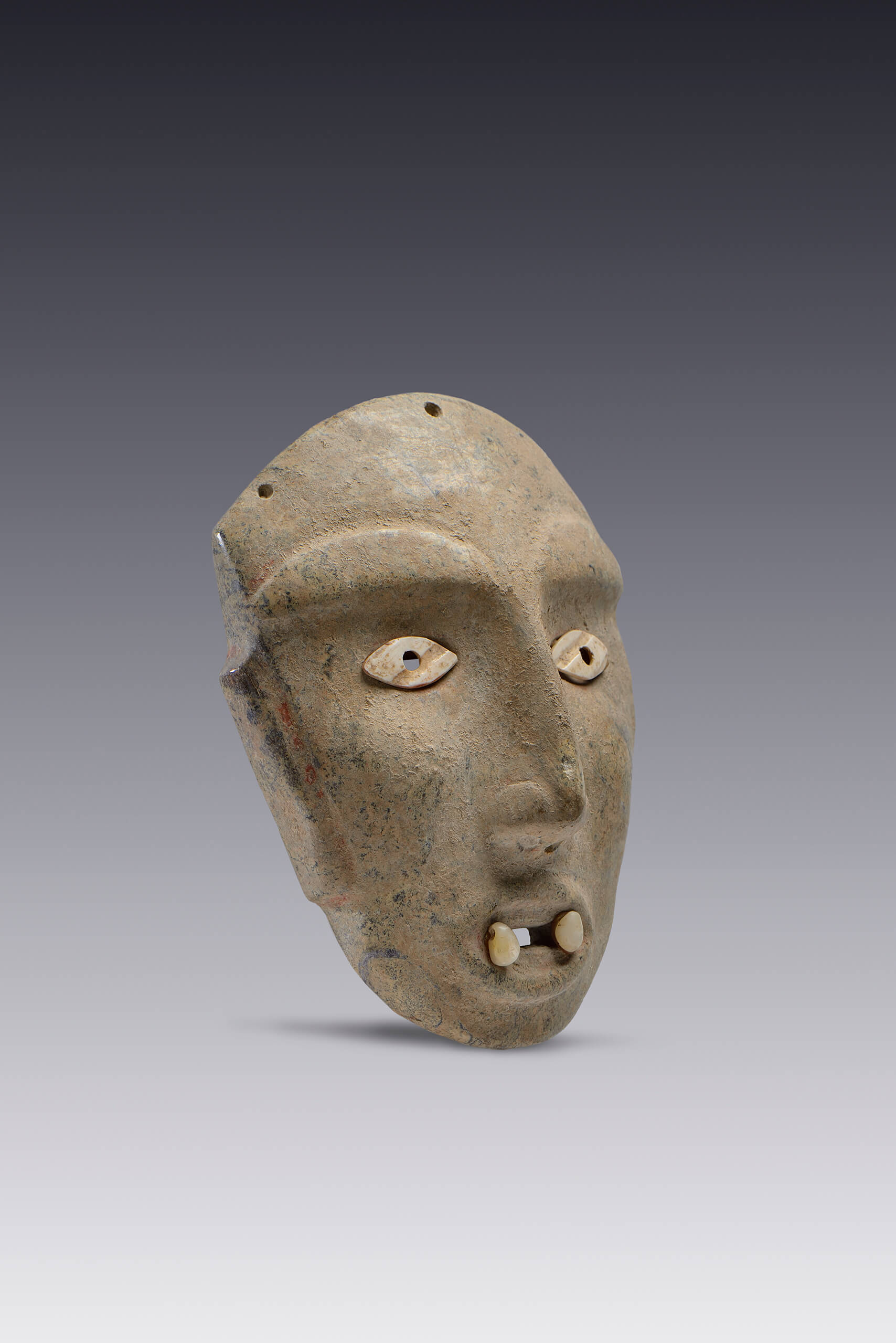 Máscara de rostro naturalista con incrustaciones | El México antiguo. Salas de Arte Prehispánico | Museo Amparo, Puebla