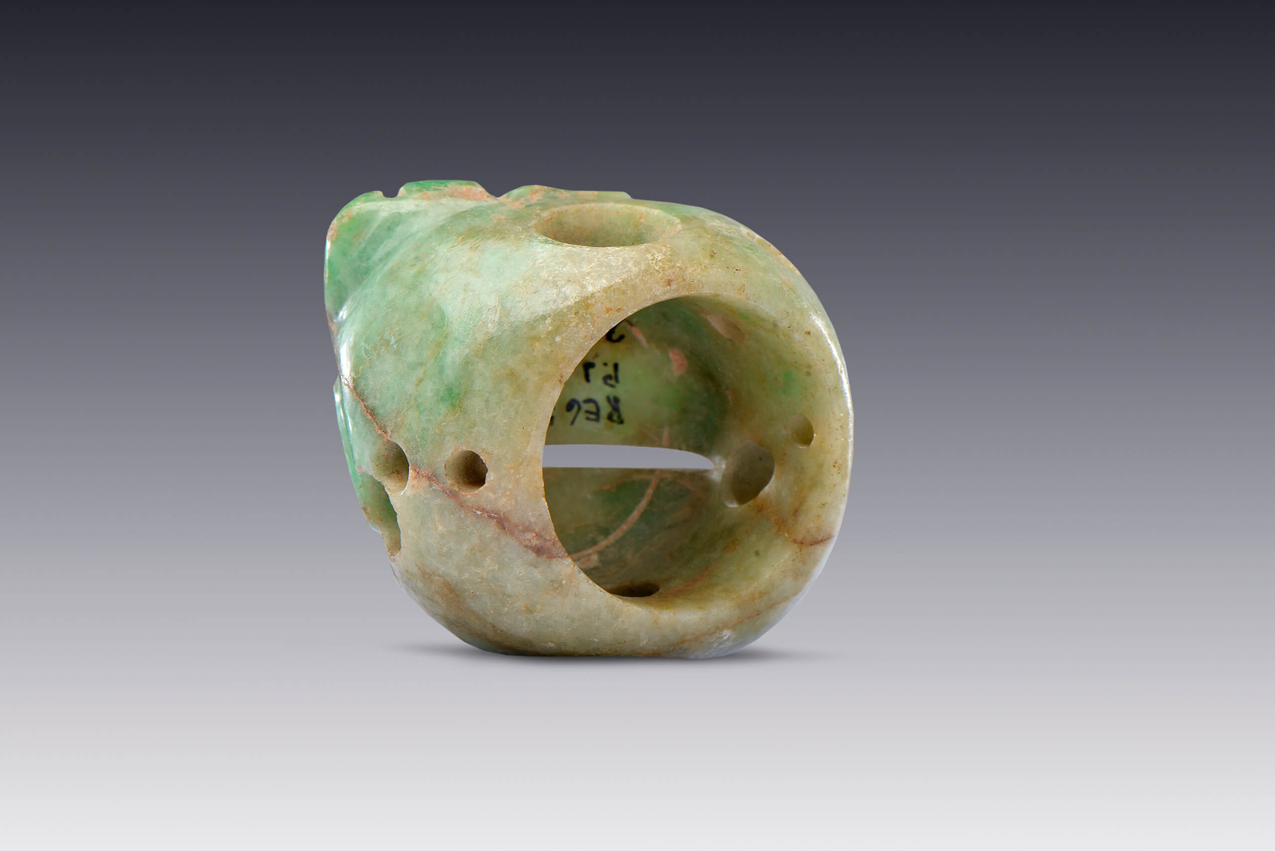 Joyas colgantes de forma irregular | El México antiguo. Salas de Arte Prehispánico | Museo Amparo, Puebla