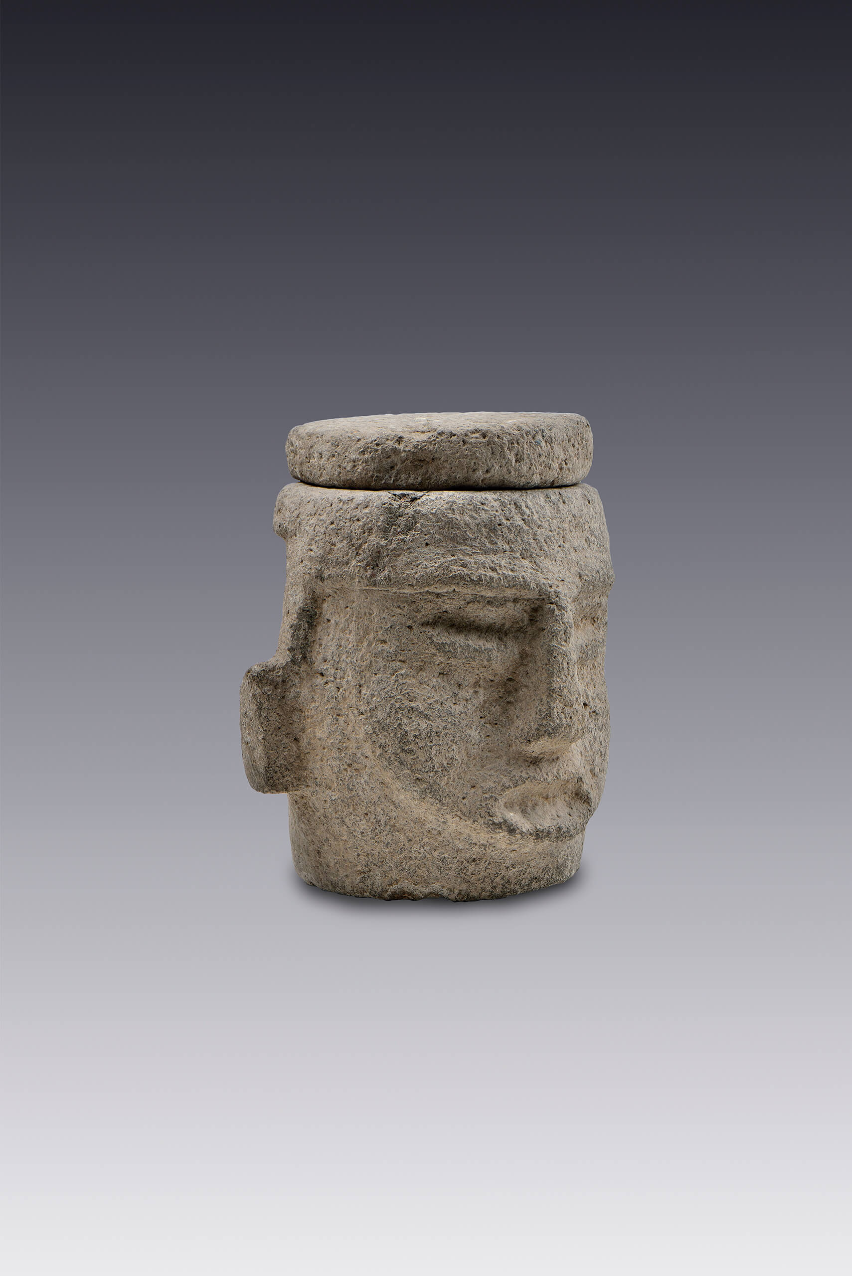 Recipiente con forma de cabeza humana | El México antiguo. Salas de Arte Prehispánico | Museo Amparo, Puebla