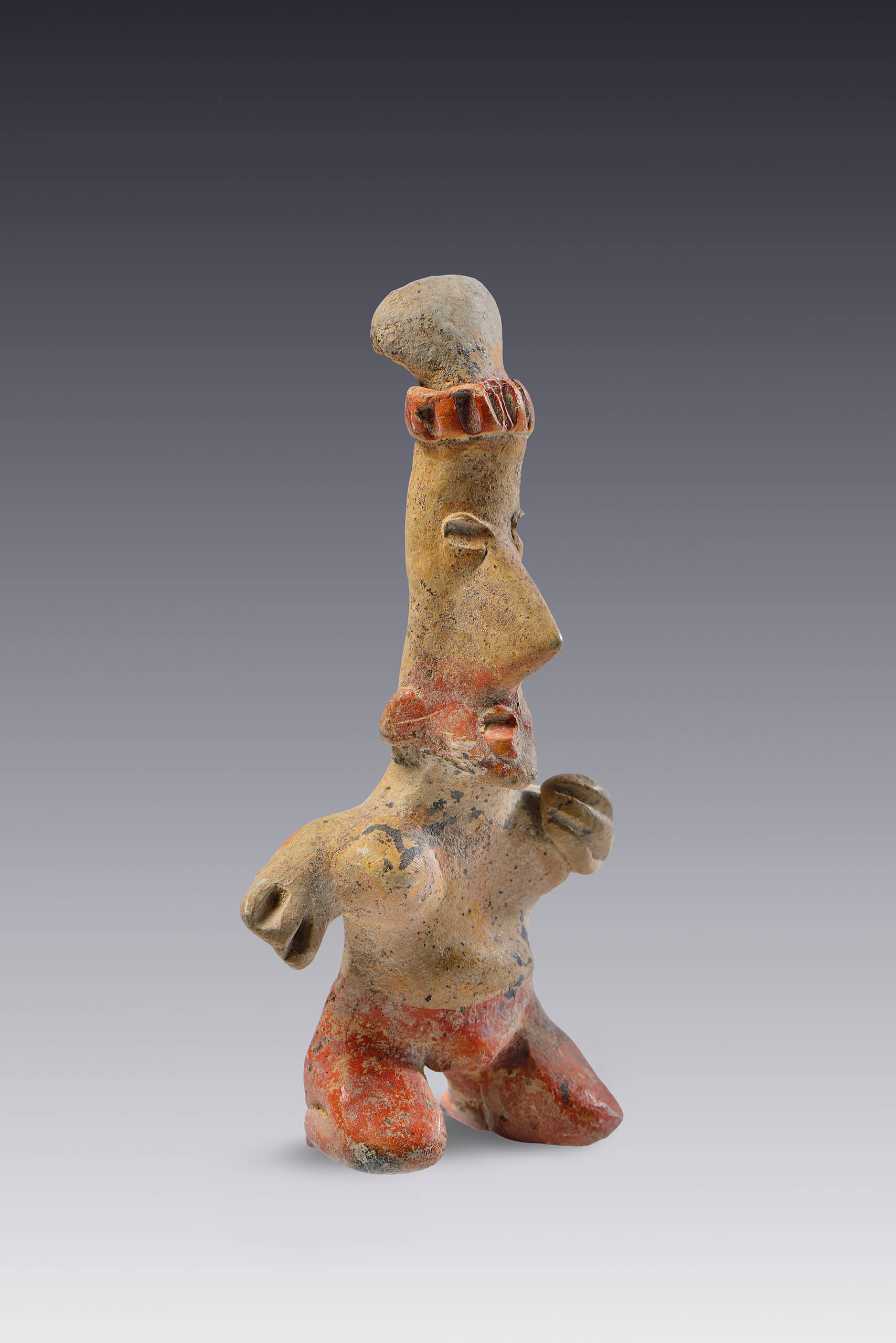 Figurilla femenina “copete ancho” arrodillada | El México antiguo. Salas de Arte Prehispánico | Museo Amparo, Puebla