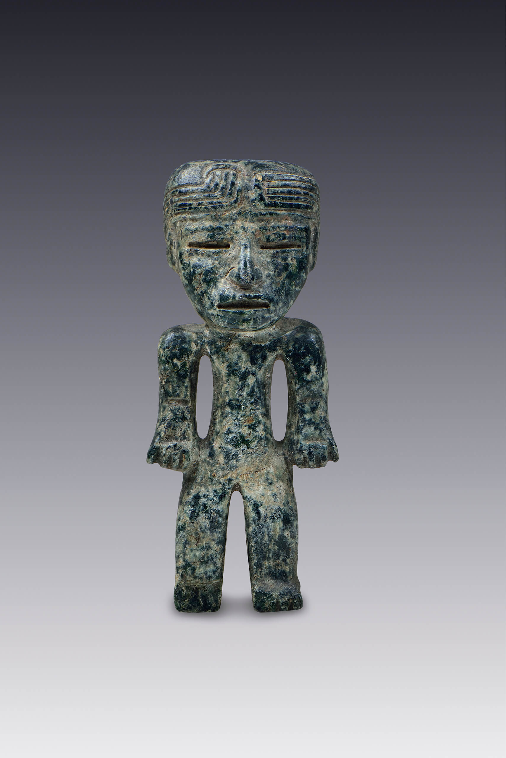 Figura antropomorfa con los brazos estirados | El México antiguo. Salas de Arte Prehispánico | Museo Amparo, Puebla