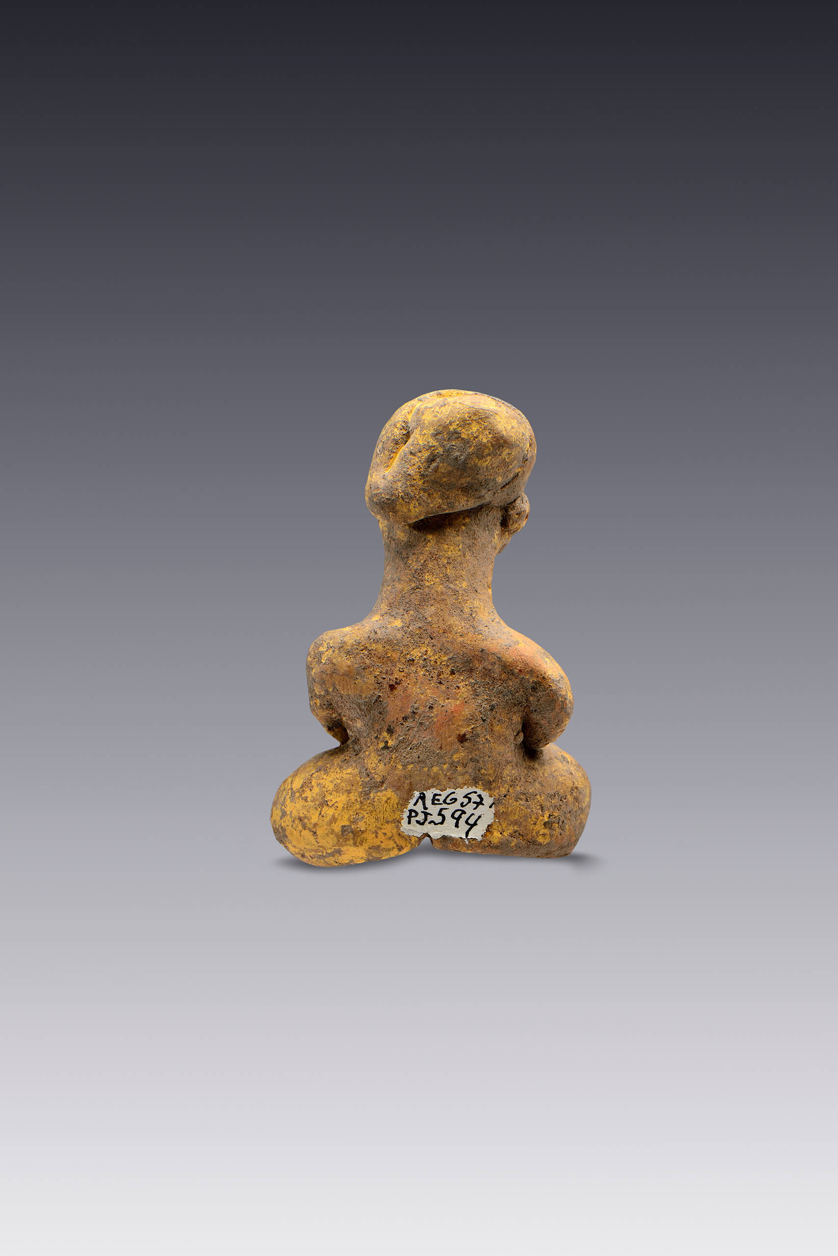 Personaje femenino sentado | El México antiguo. Salas de Arte Prehispánico | Museo Amparo, Puebla