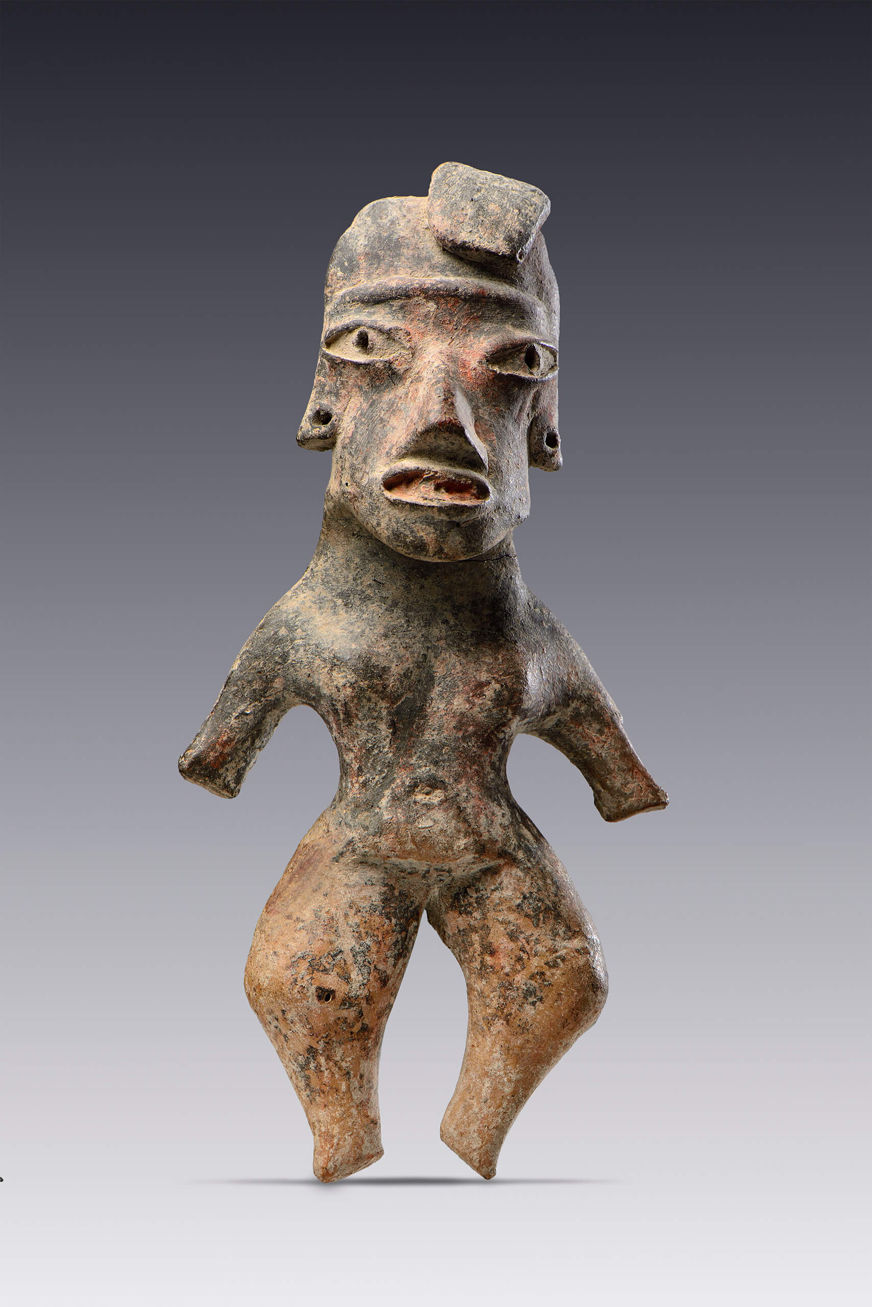 Figurilla femenina embarazada | El M&eacute;xico antiguo. Salas de Arte Prehisp&aacute;nico | Museo Amparo, Puebla