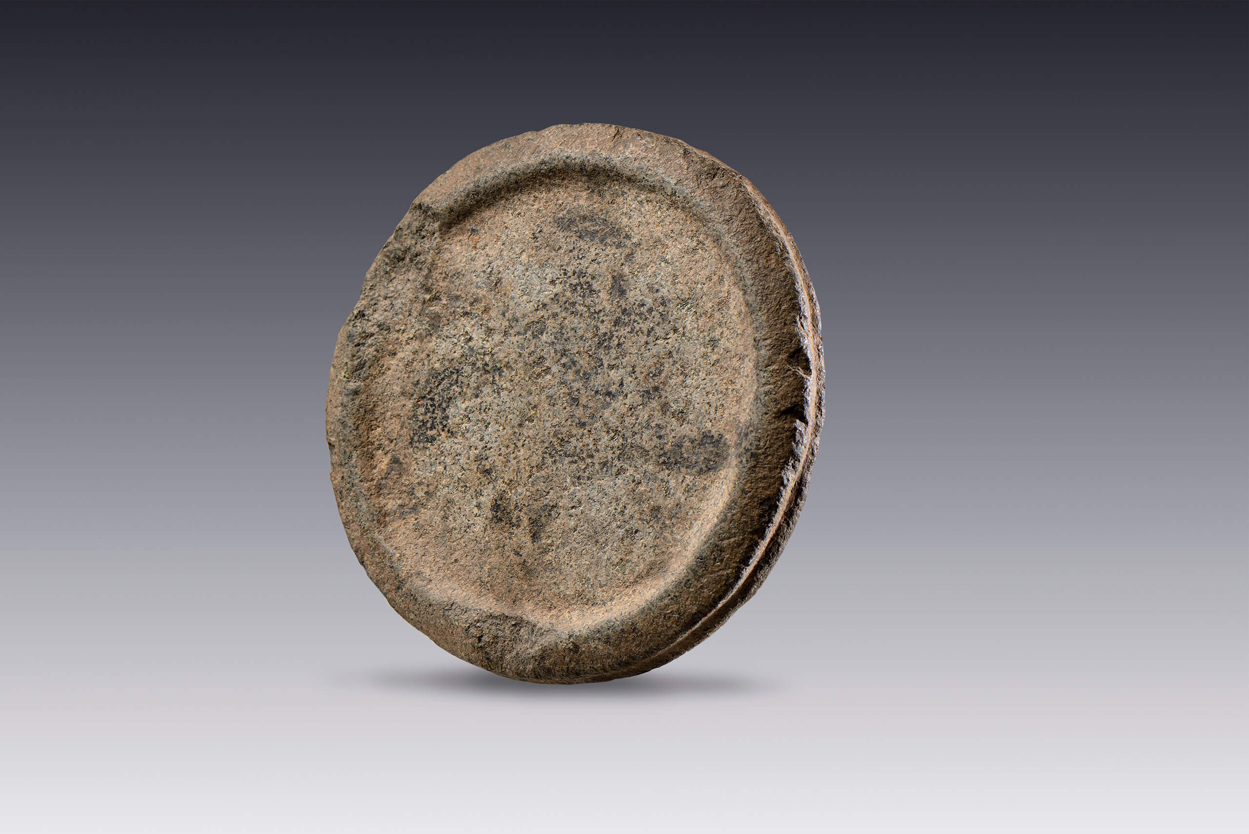 Metate circular | El M&eacute;xico antiguo. Salas de Arte Prehisp&aacute;nico | Museo Amparo, Puebla