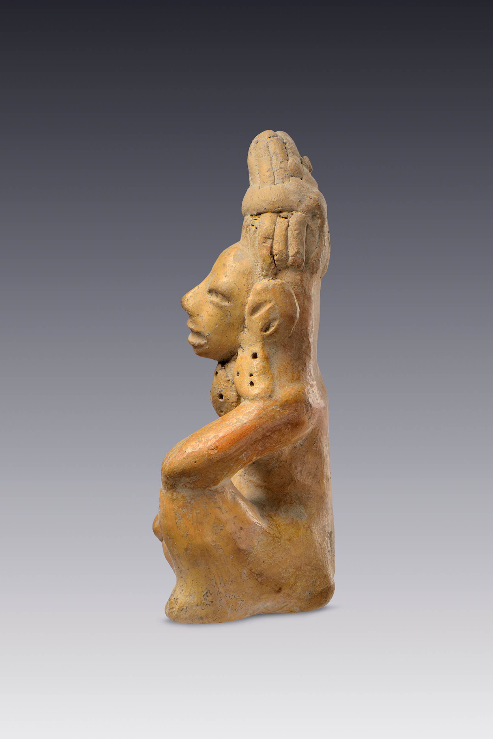 Figurilla sedente antropomorfa | El M&eacute;xico antiguo. Salas de Arte Prehisp&aacute;nico | Museo Amparo, Puebla