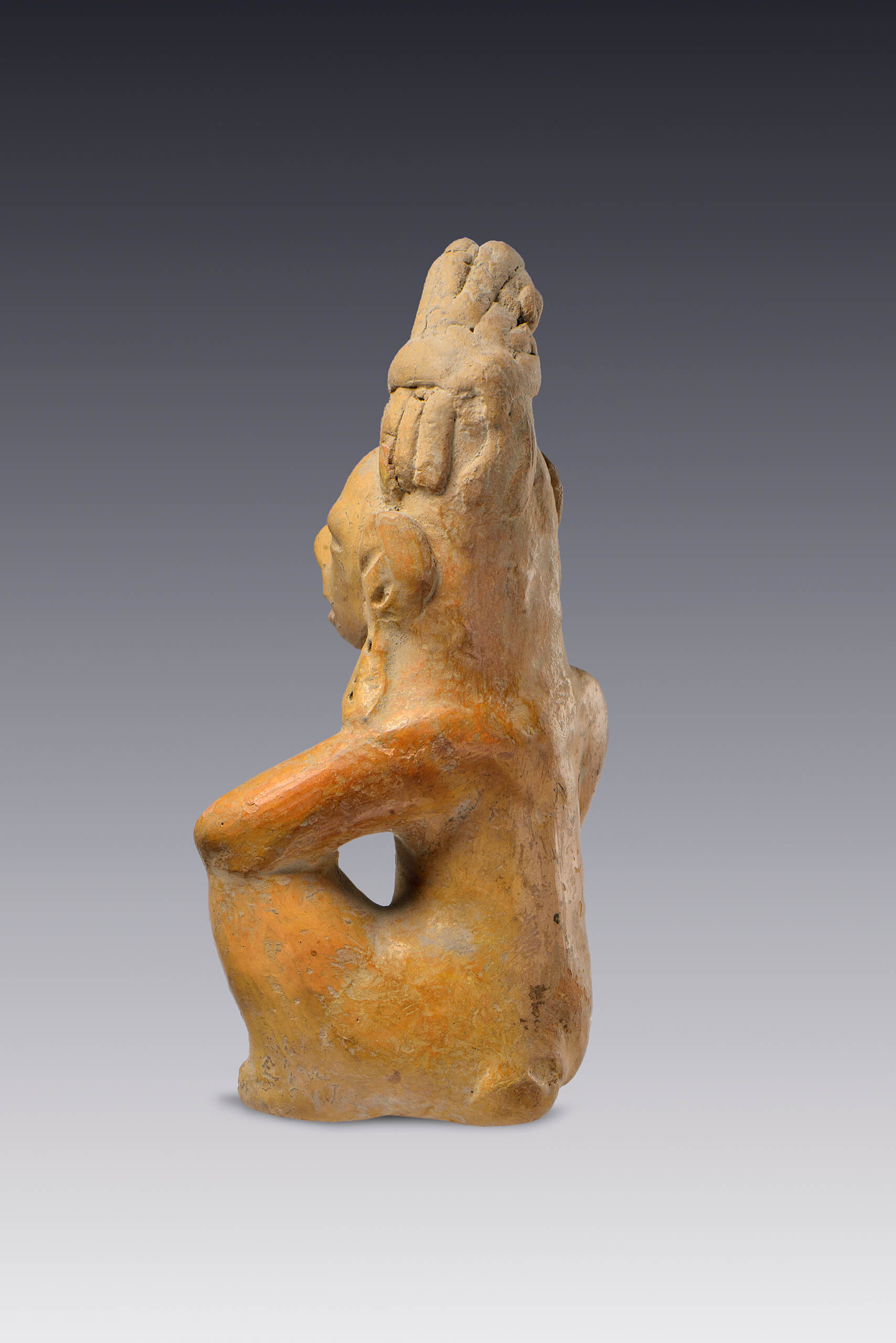 Figurilla sedente antropomorfa | El M&eacute;xico antiguo. Salas de Arte Prehisp&aacute;nico | Museo Amparo, Puebla
