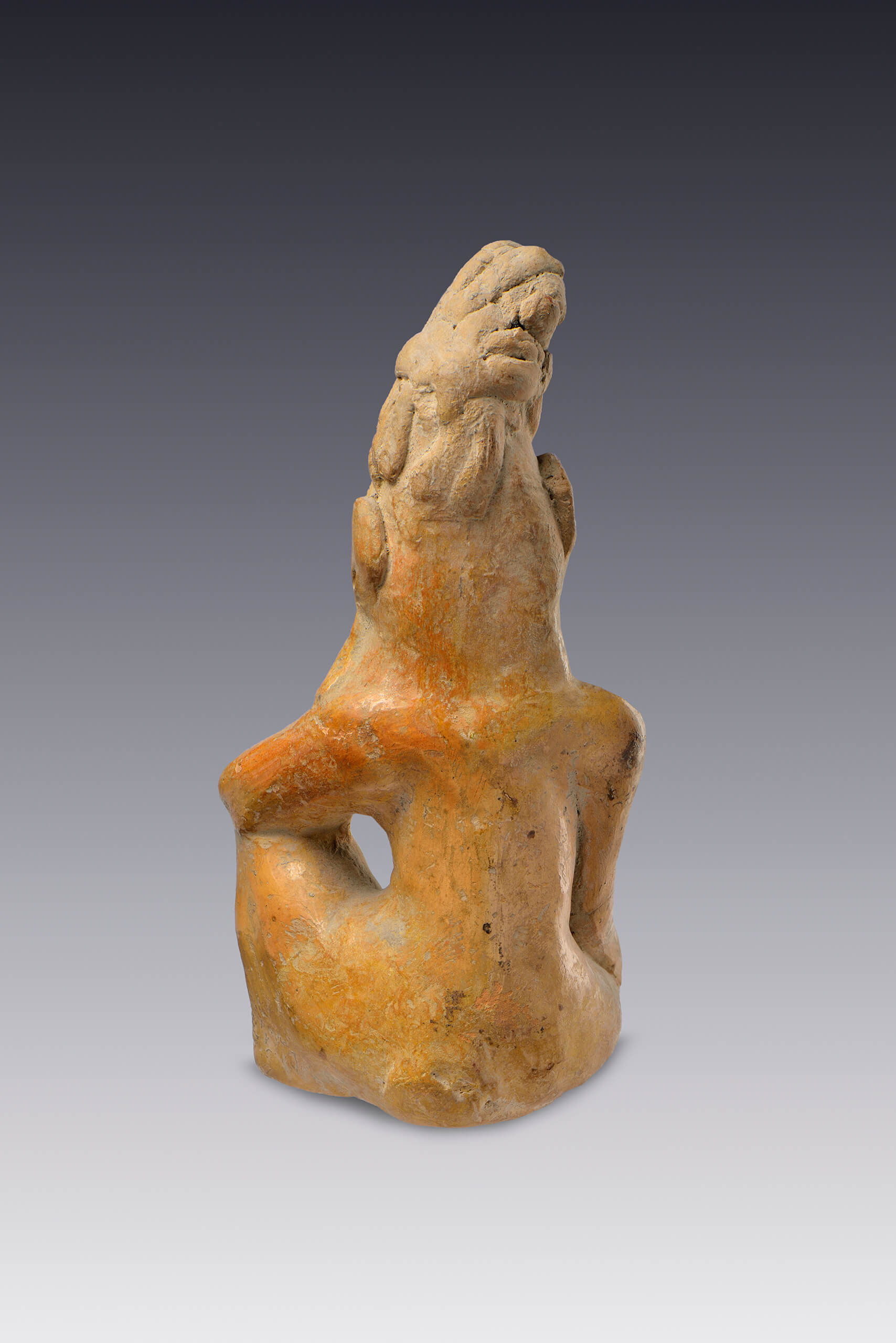 Figurilla sedente antropomorfa | El M&eacute;xico antiguo. Salas de Arte Prehisp&aacute;nico | Museo Amparo, Puebla