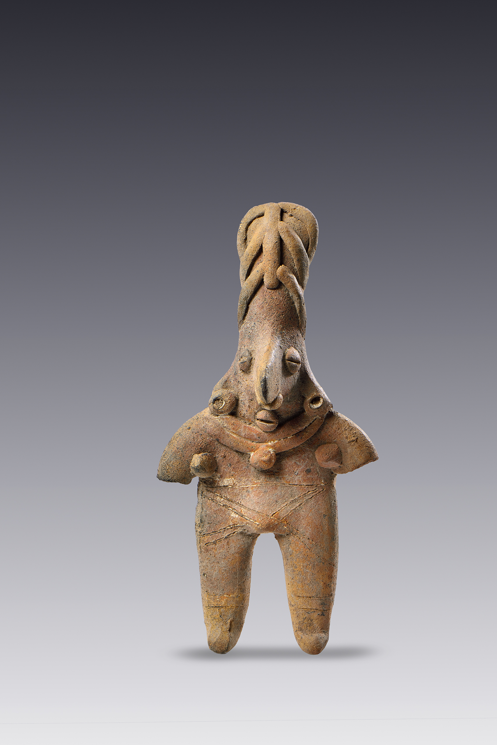 Figurilla con gargantilla | El México antiguo. Salas de Arte Prehispánico | Museo Amparo, Puebla