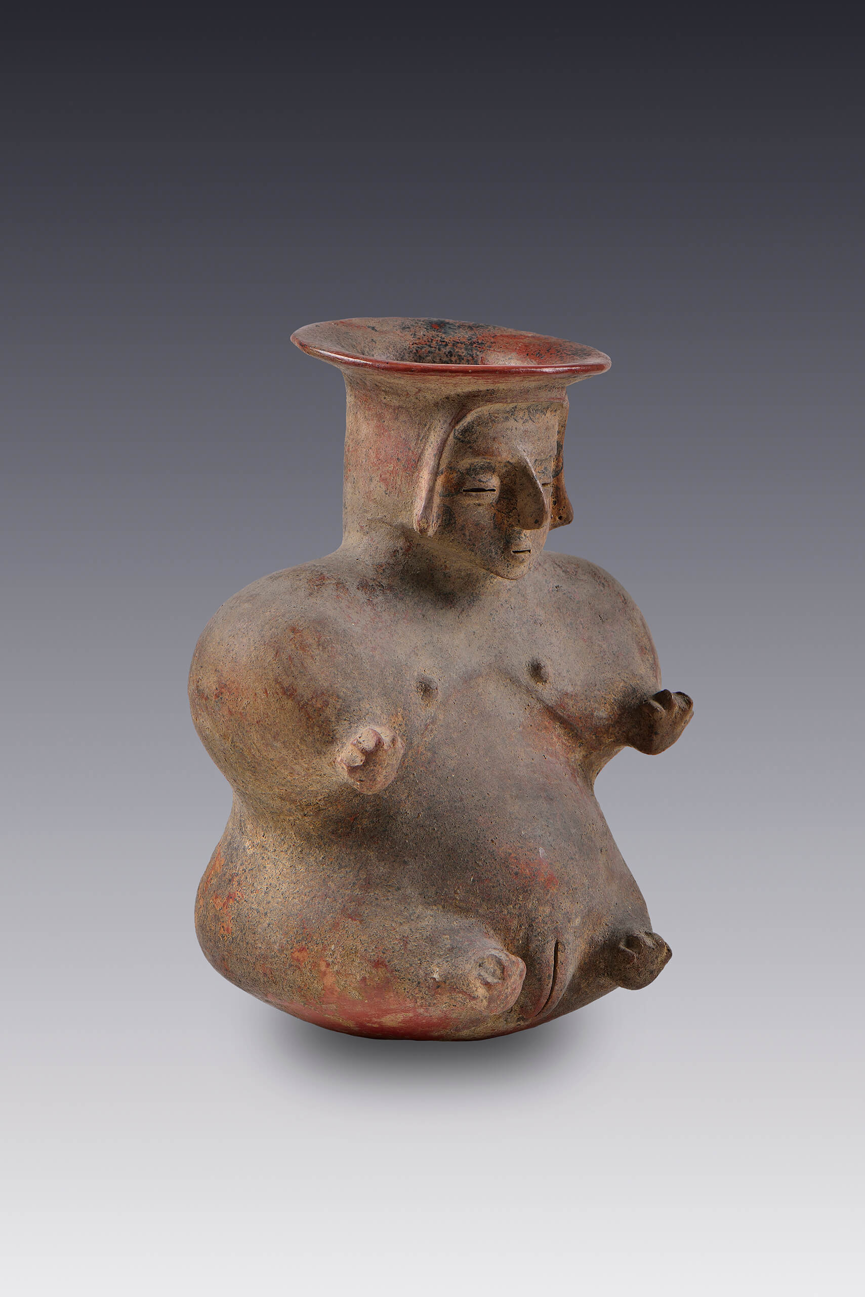 Vasija de mujer con vientre abultado | El México antiguo. Salas de Arte Prehispánico | Museo Amparo, Puebla