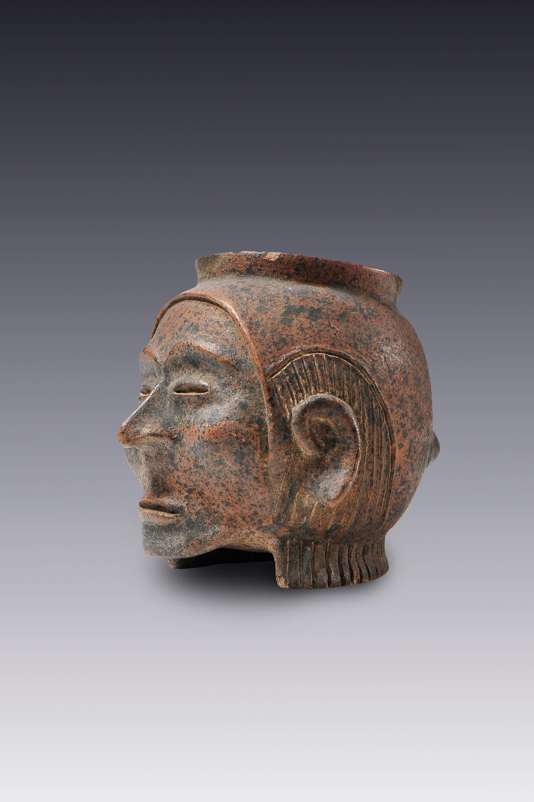 Olla con forma de cabeza humana | El México antiguo. Salas de Arte Prehispánico | Museo Amparo, Puebla