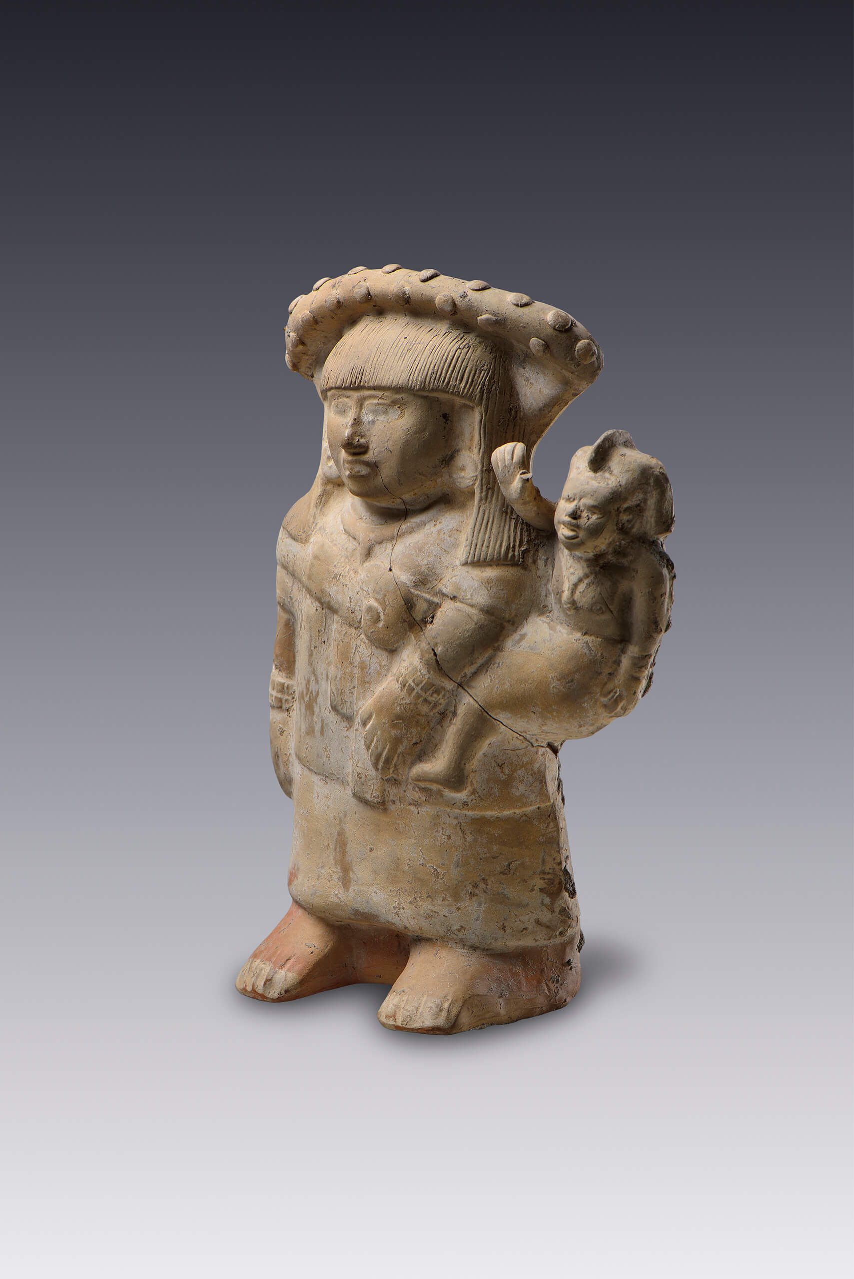 Figura femenina con niño (maraca) | El México antiguo. Salas de Arte Prehispánico | Museo Amparo, Puebla