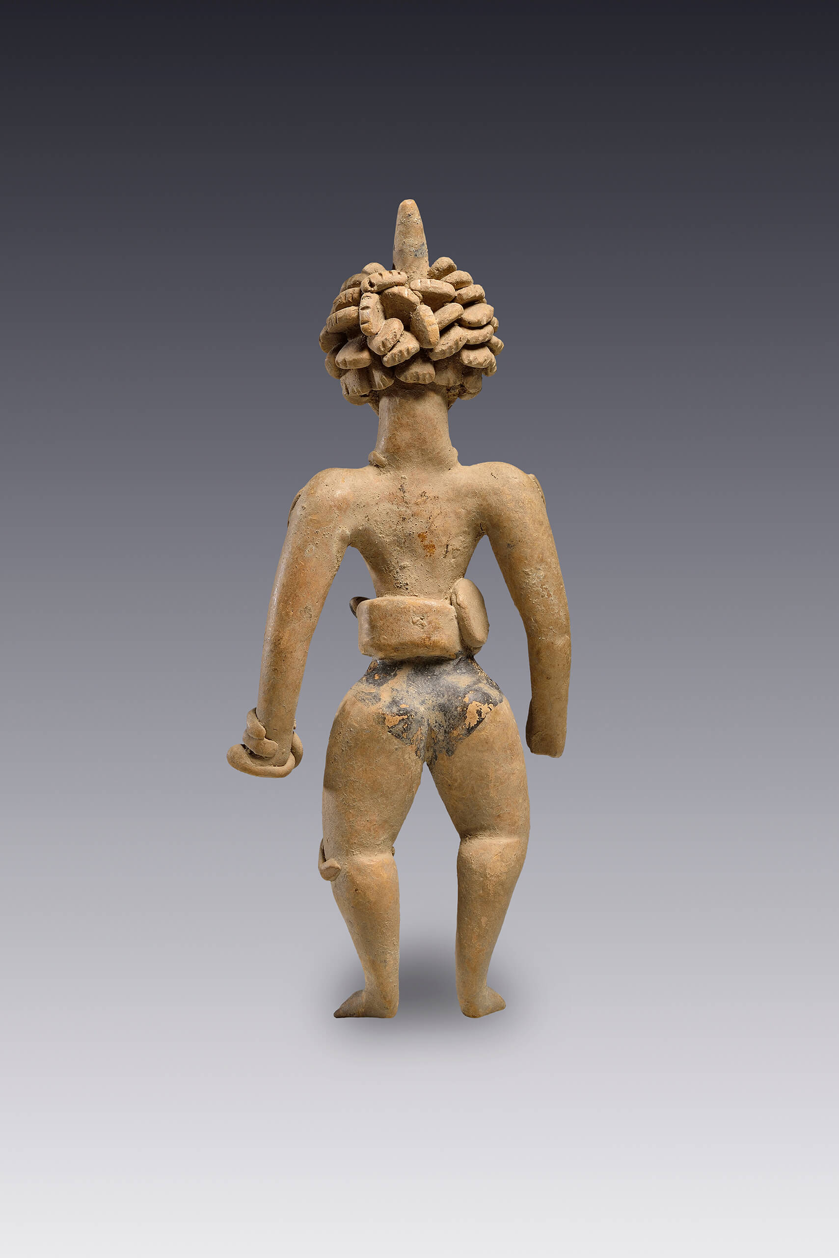 Jugador de pelota con yugo y manopla | El México antiguo. Salas de Arte Prehispánico | Museo Amparo, Puebla