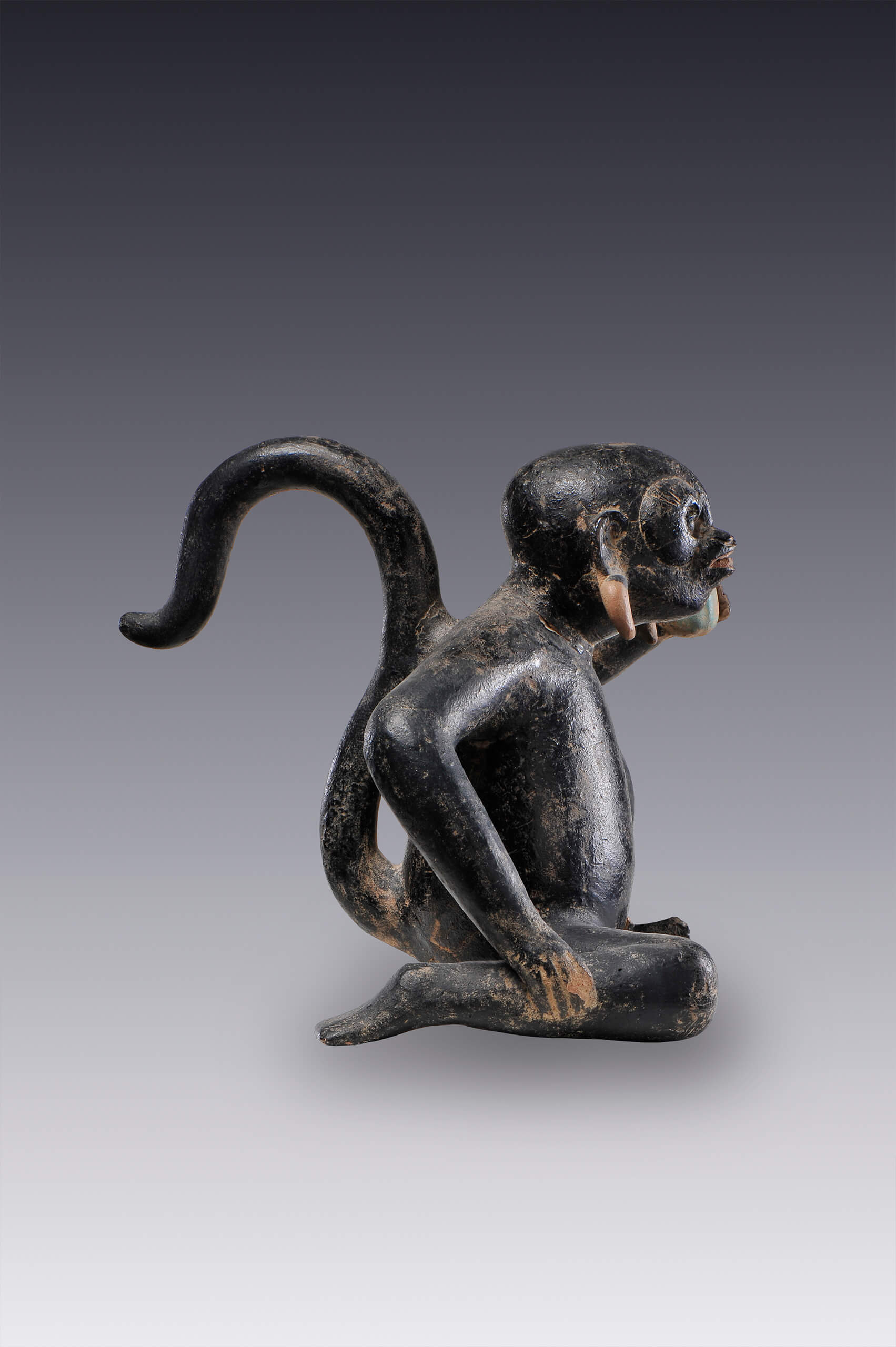 Mono con vaina de cacao | El México antiguo. Salas de Arte Prehispánico | Museo Amparo, Puebla