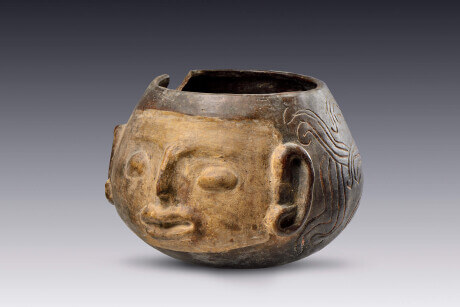 Vasija efigie con rostro humano