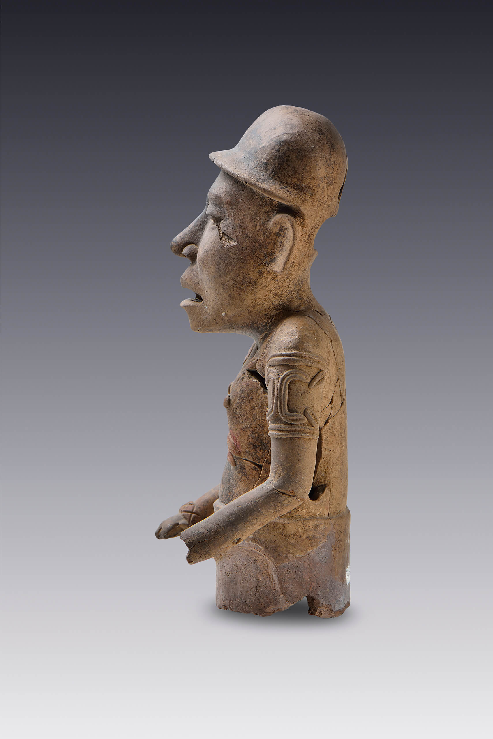 Figura masculina quebrada | El México antiguo. Salas de Arte Prehispánico | Museo Amparo, Puebla